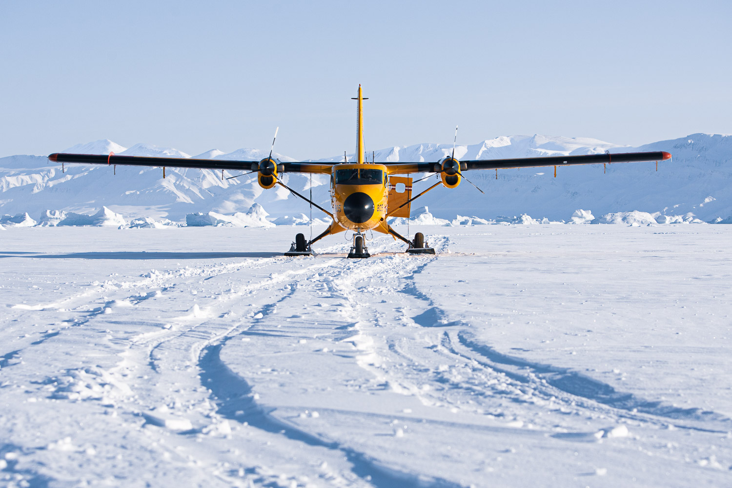 RCAF CC-138 ski-plane parked on sea ice,Ellesmere Island, High Arctic, Canada, Op NUNALIVUT 2008.